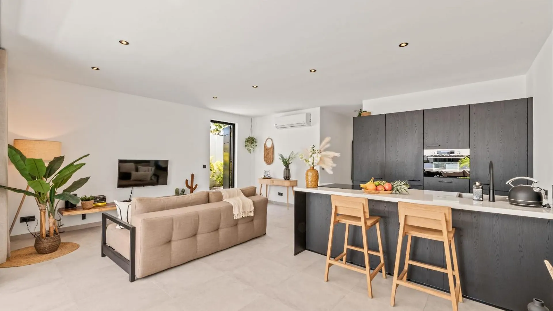 Zon&Zo Luxurious Apartment In Jan Thiel 0*,